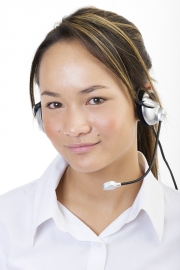 20100311014327-bigstockphoto_Customer_Service__416796.jpg